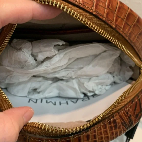 Brahmin Belle  Crossbody - Picture 3 of 14